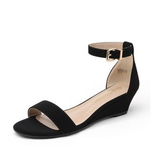 Dream Pairs Ingrid black low wedge heel sandal 🖤
